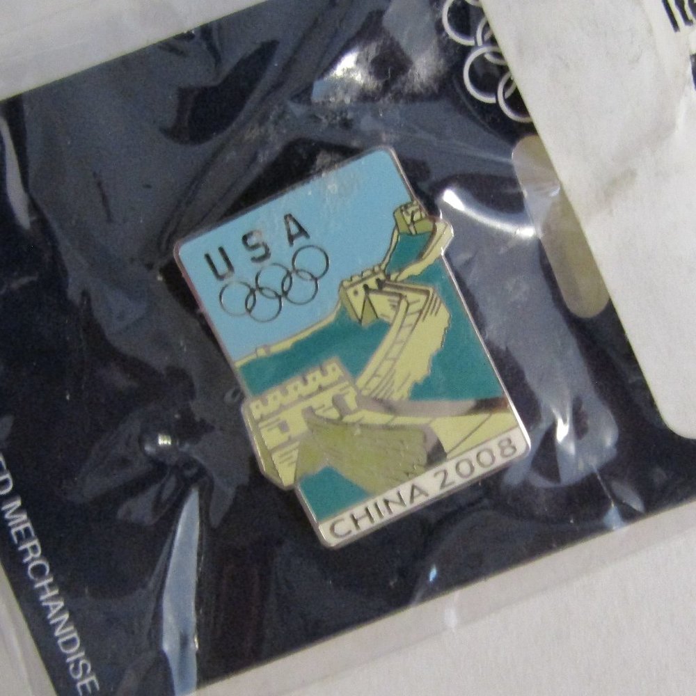 NIP RARE USA Olympic Pin Beijing 2008 Great Wall China Aminco Officially License